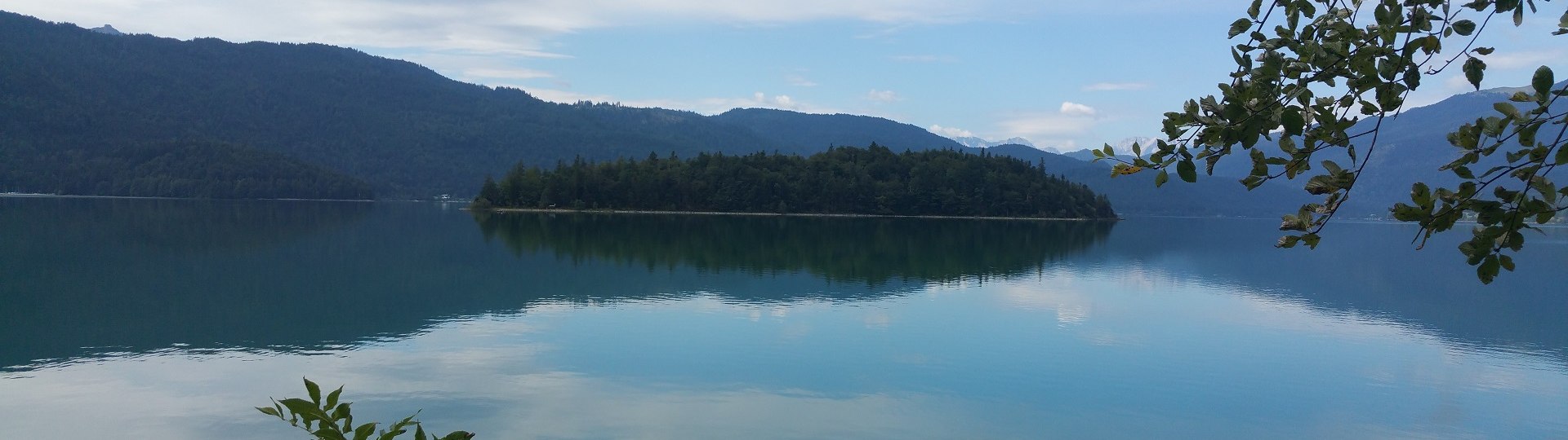 Die grüne Insesl im Walchensee ist ein ausgewiesenes Naturschutzgebiet und darf nicht betreten werden., © privat Joachim Kaschek Die grüne Insesl im Walchensee ist ein ausgewiesenes Naturschutzgebiet und darf nicht betreten werden., © privat Joachim Kaschek