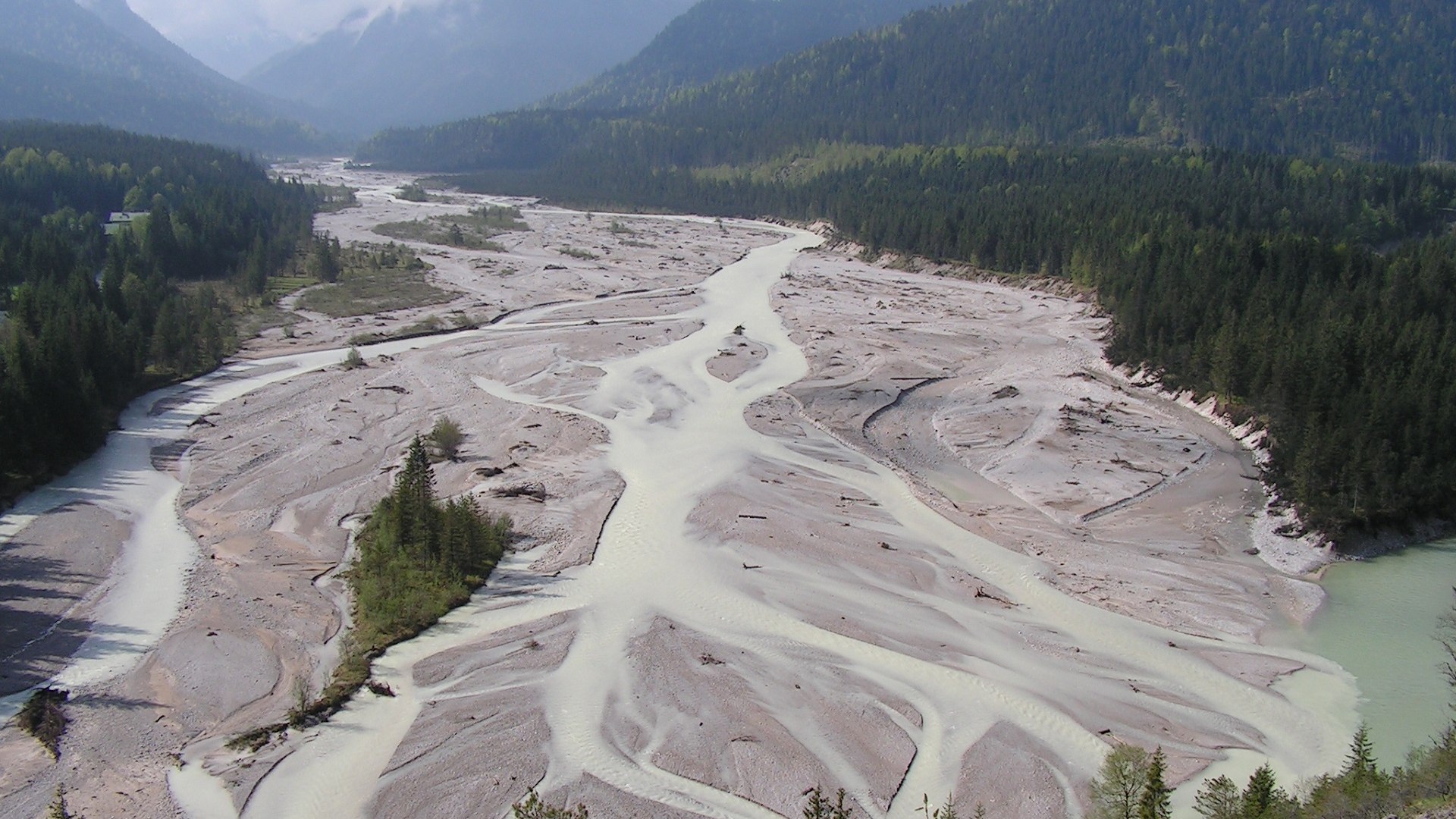Ri&szlig;bachm&uuml;ndung im Karwendel, &copy; Landratsamt Bad T&ouml;lz-Wolfratshausen|Michael Sch&ouml;dl