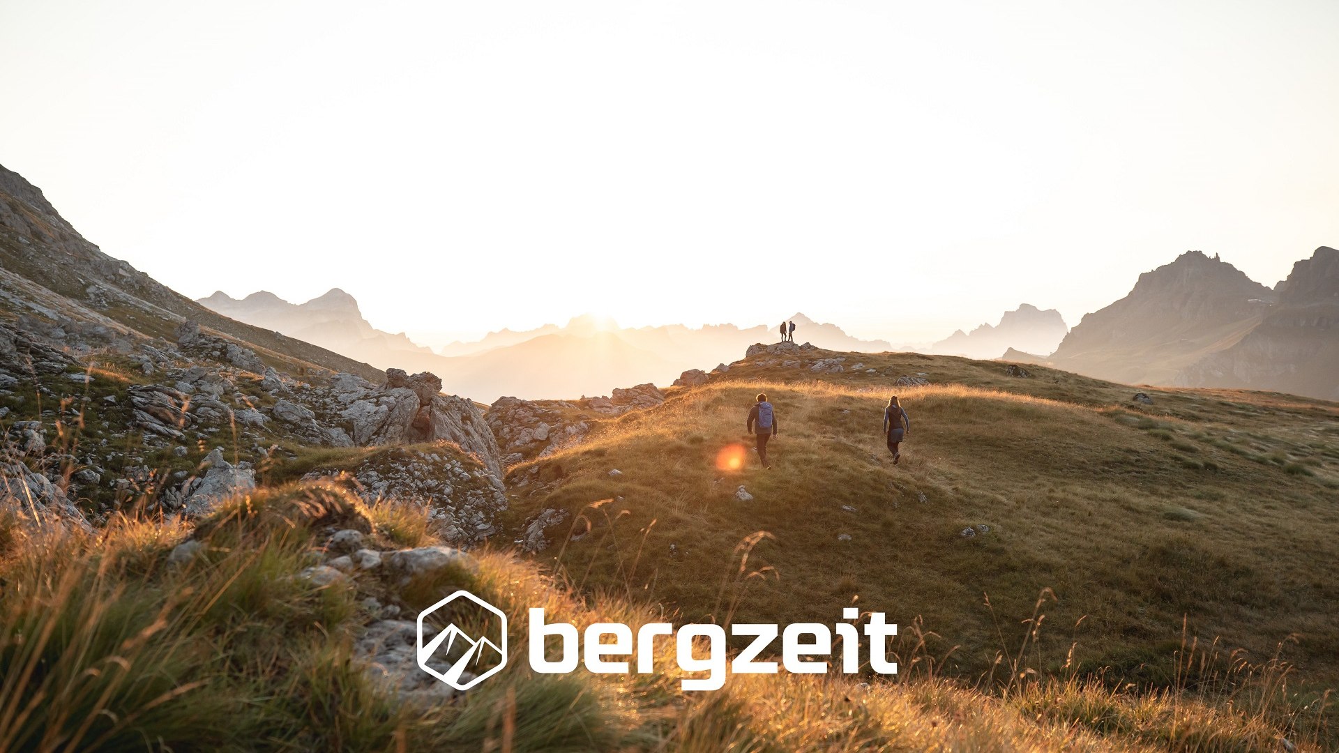 Gut ausgestattet in die Berge, © Bergzeit GmbH
