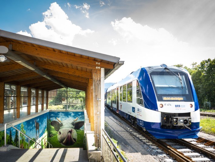 Die BRB am Bahnhof Lenggries, &copy; www.brb.de|Dietmar Denger