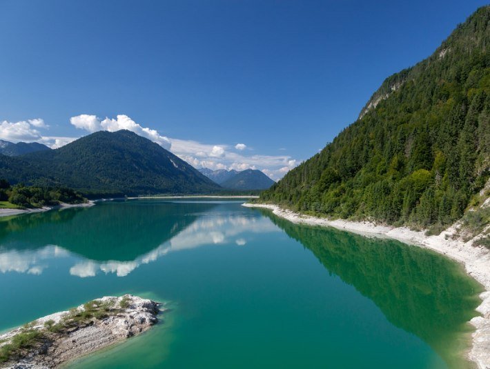 Der fjordartige Sylvensteinsee, &copy; Tourist Info Lenggries|Christian B&auml;ck