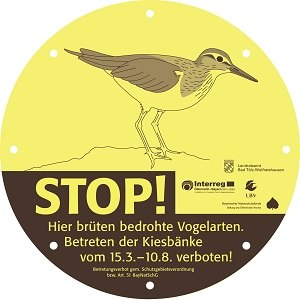 Achtung brütende Vögel- Hinweisschild, © Landratsamt Bad Tölz-Wolfratshausen