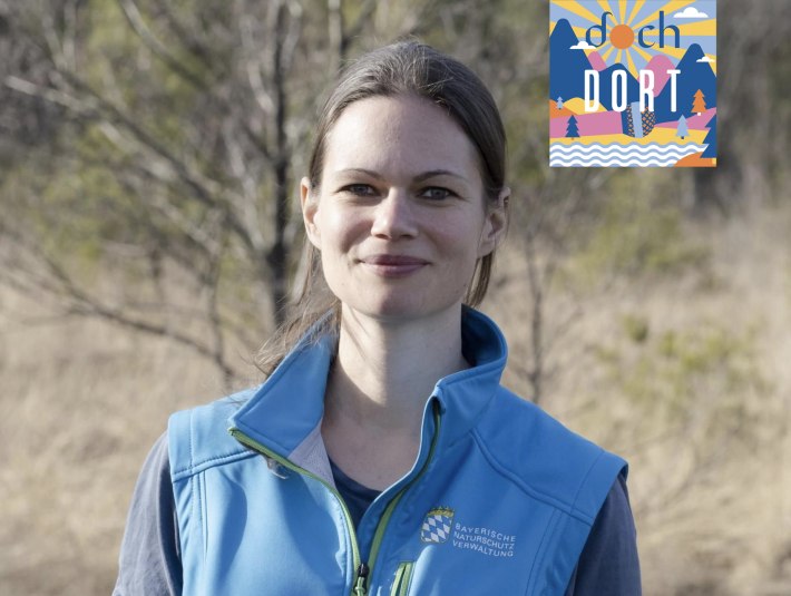 Die Biodiversitätsberaterin am Landratsamt Bad Tölz-Wolfratshausen im Interview in der Podcastserie dochDort., © Hannah Lauterbach|dochDort